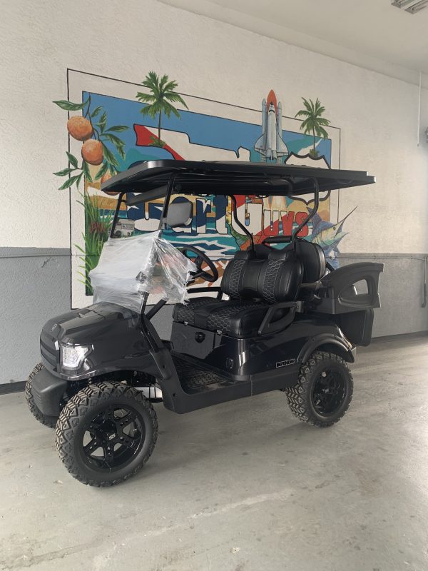 2025 Kodiak EV Defender